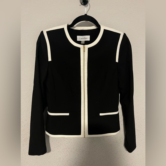 Calvin Klein suit jacket - Picture 2 of 4